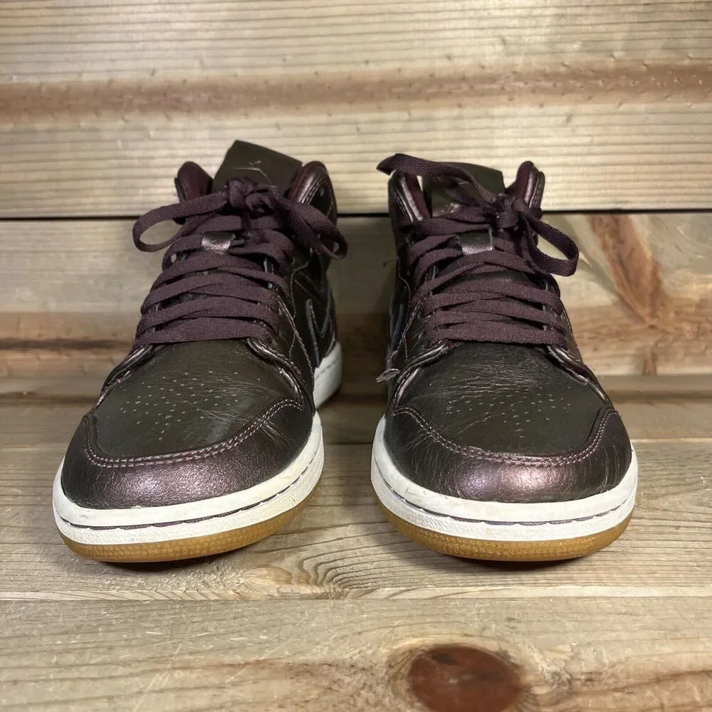 RARE Mens 9 - Nike Air Jordan 1 Mid Nouveau “Deep Burgundy Gum” Shoes 629151-605